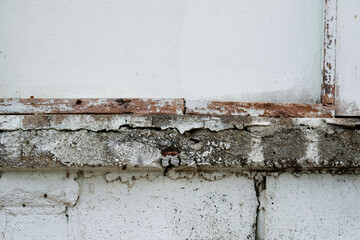 Naklejka premium old wall with peeling paint