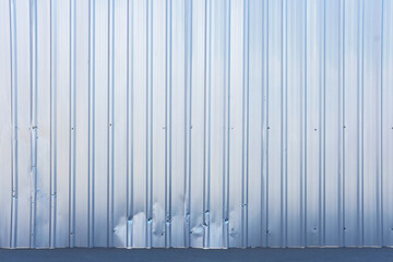 white wall and blue wall