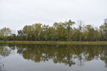 Fototapeta na wymiar Autumn Lake