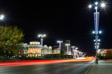 Fototapeta na wymiar Night scene in the center of Yekaterinburg, Russia