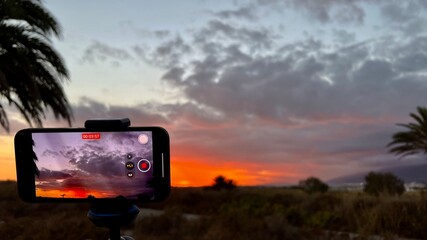 puesta de sol  en otoño . colores de la naturaleza 