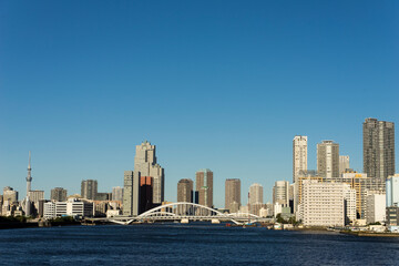 Fototapeta na wymiar 東京湾の風景　隅田川河口と築地大橋