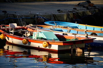 Fototapeta na wymiar fishing boats in port