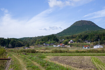 日本の岡山県新見市の荒戸山の美しい風景