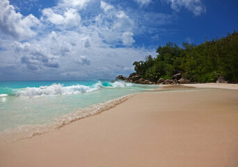 Obraz premium Beautiful beach view of tropical landscape