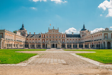 Obraz premium royal palace site of the villa de aranjuez, madrid, spain