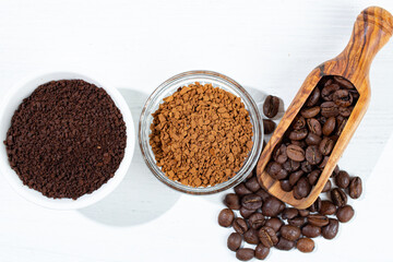 コーヒー豆、インスタントコーヒー、珈琲豆（粉）の比較
