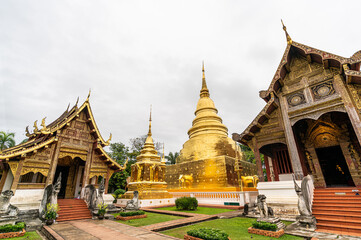 Naklejka premium Wat Phra Singh Woramahawihan, the famous golden temple in Chiang Mai, Thailand