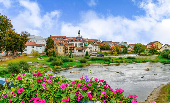 Cham im Bayerischen Wald, Panorama mit Fluss Regen