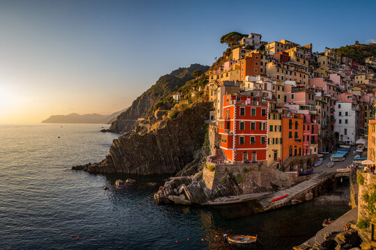 Beautiful city Riomaggiore at sunset, Liguria, La Spezia, Italy. Green background HD. Wallpaper 4k.