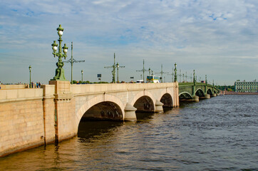 Троицкий мост