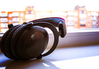 headphones, phones, earphones,