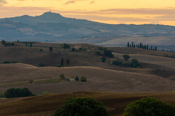 Fototapeta premium sunset over the hills