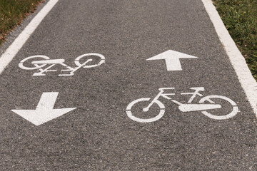 Obraz premium Cycle track with marking bicycle