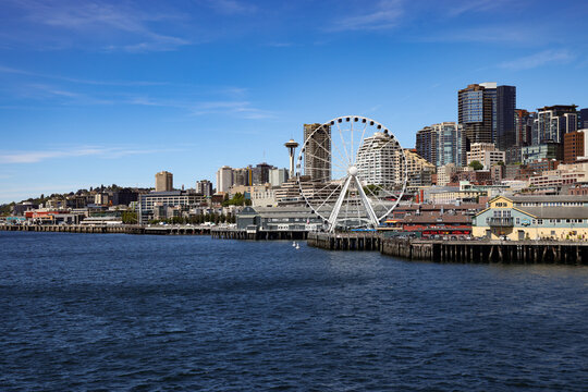 seattle skyline and wharf