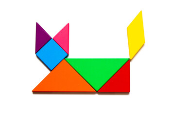 Color tangram puzzle in cat shape on white background