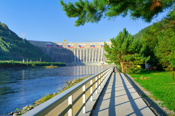 The embankment of the Sayano-Shushenskaya HPP
