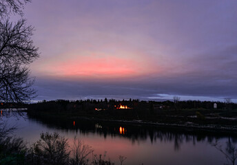 Fototapeta na wymiar Beautiful Sunset at Red river