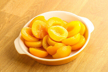 Canned apricot – sweet light dessert