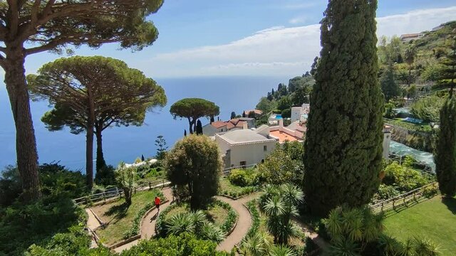 Ravello - Panoramica dalla Sala Superiore di Villa Rufolo