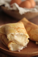 crêpe fourrée au jambon et au fromage