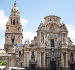 Fototapeta na wymiar Cityscape photography of Murcia Cathedral