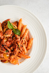 penne pasta in tomato sauce