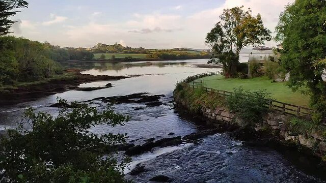 Bantry &ndash; Panoramica della foce del fiume Ouvane dal ponte