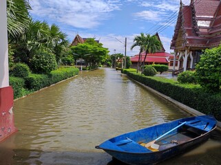 thai temple