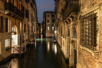 Fototapeta na wymiar Nacht in Venedig