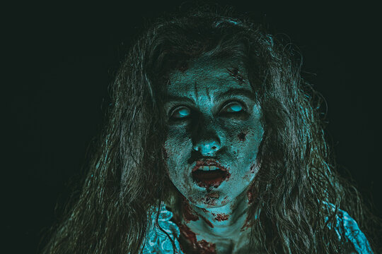Creepy Woman Face Images – Browse 45,221 Stock Photos, Vectors, and Video |  Adobe Stock