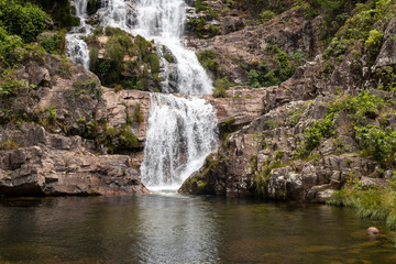 Fototapeta na wymiar Cachoeira do Candaru, em Cavalcante, Chapada dos Veadeiros, Goias