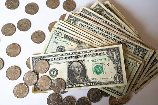 Dinero de los Estados Unidos de Am&eacute;rica,  billetes y monedas.