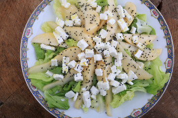 pear lettuce and feta cheese salad
