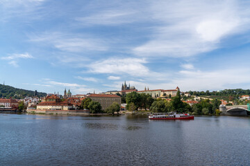 Fototapeta na wymiar view of the Vltava River and Prague Castle and city
