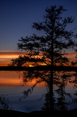 Fototapeta na wymiar sunset over Gowganda Lake Gowganda Ontario 