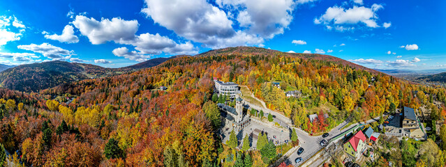 Jesień w górach, Beskid Śląski, Sanktuarium Matki Boskiej w Szczyrku