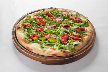 pizza de rúcula com tomate seco