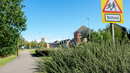 Obraz premium road with school sign