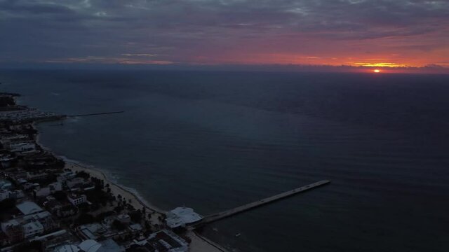 Amanecer en el Caribe 