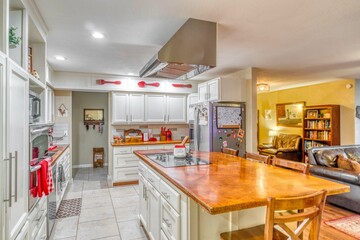 Interior home kitchen