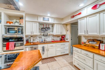 Fototapeta premium Interior home kitchen