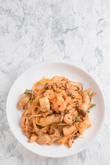 シーフードとキノコのパスタ