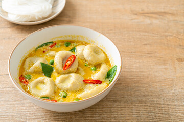 Green curry soup with Fish ball