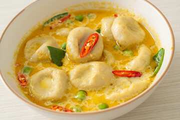 Green curry soup with Fish ball