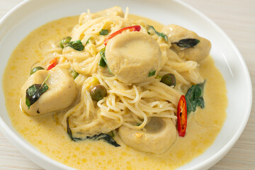 Rice Noodles with Green curry and Fish ball