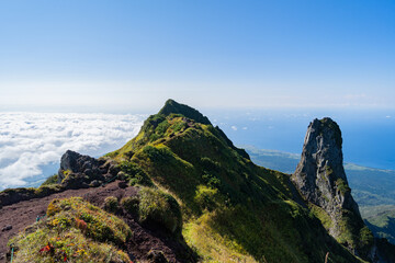 日本最北の百名山 登山 (日本 - 北海道 - 利尻岳)
