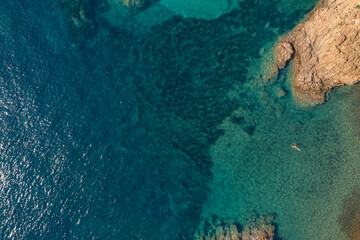 Vue aérienne du littoral varois et du Massif de l'Estérel