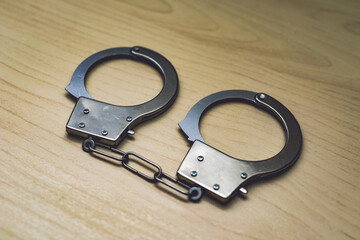 Obraz premium 手錠 逮捕 犯罪 悪