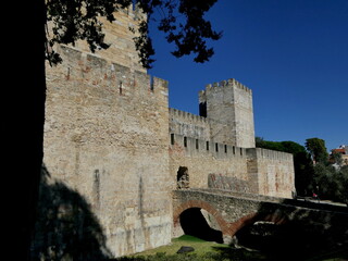 Die Burg Castelo de Sao Jorge in Lissabon